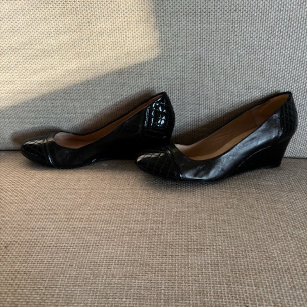 WOMANS FSNY SHOES SIZE 7 - Picture 2 of 3